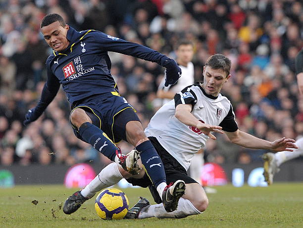 在禁区内机 在禁区内机