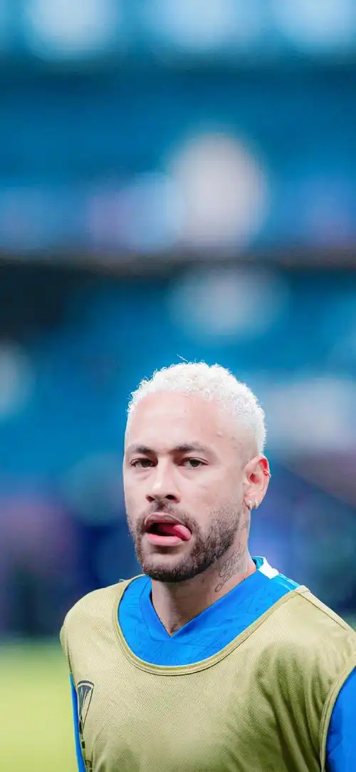 对他来说是 对他来说是